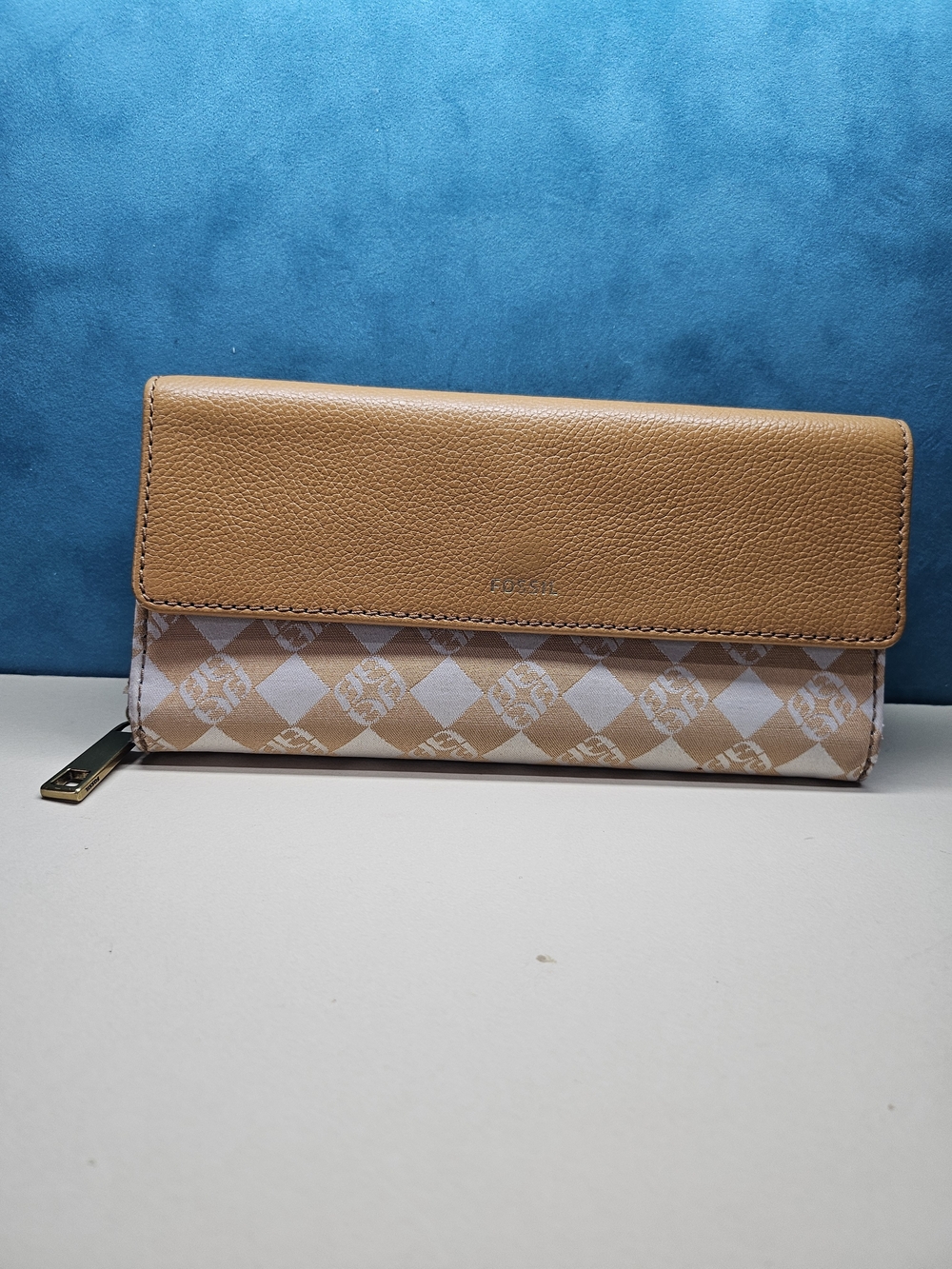 Fossil Tan & Ivory Checkered Continental Wallet